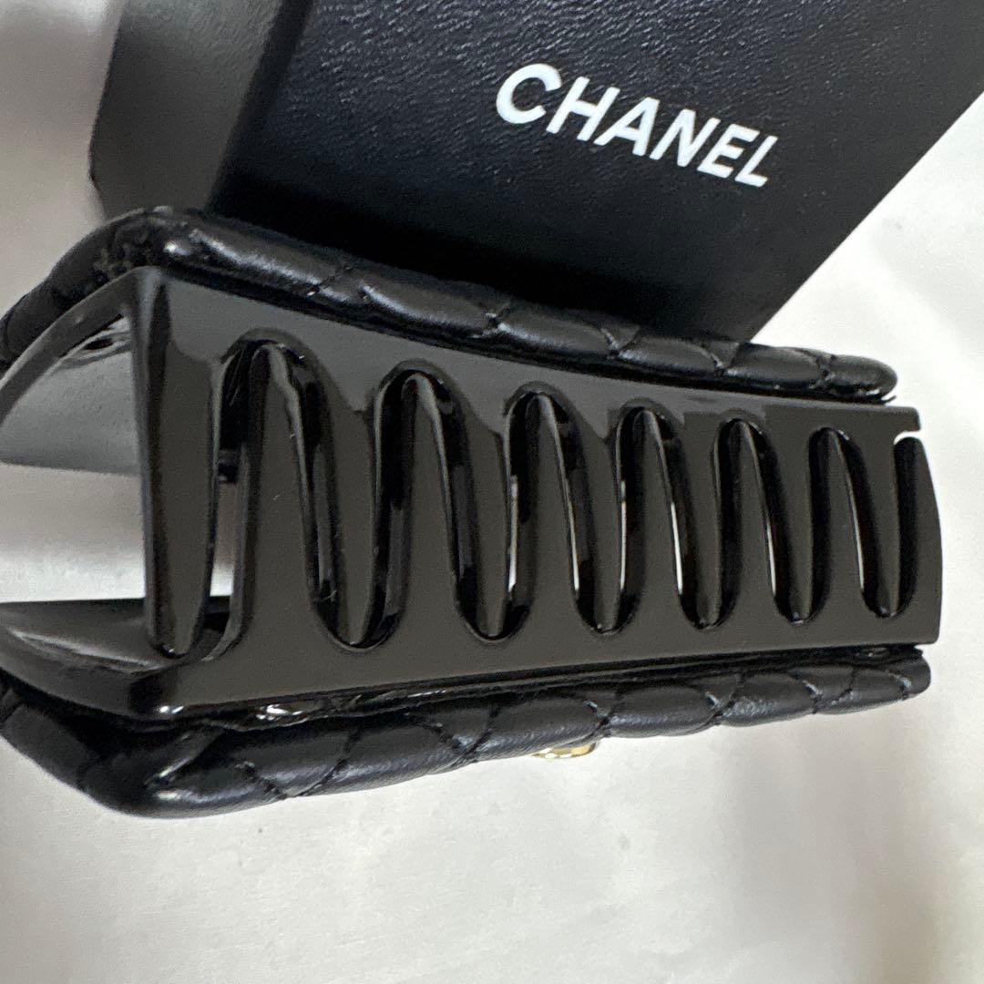 超希少１点❗️CHANELノベルティ海外ヘアクリップブラック キルティング