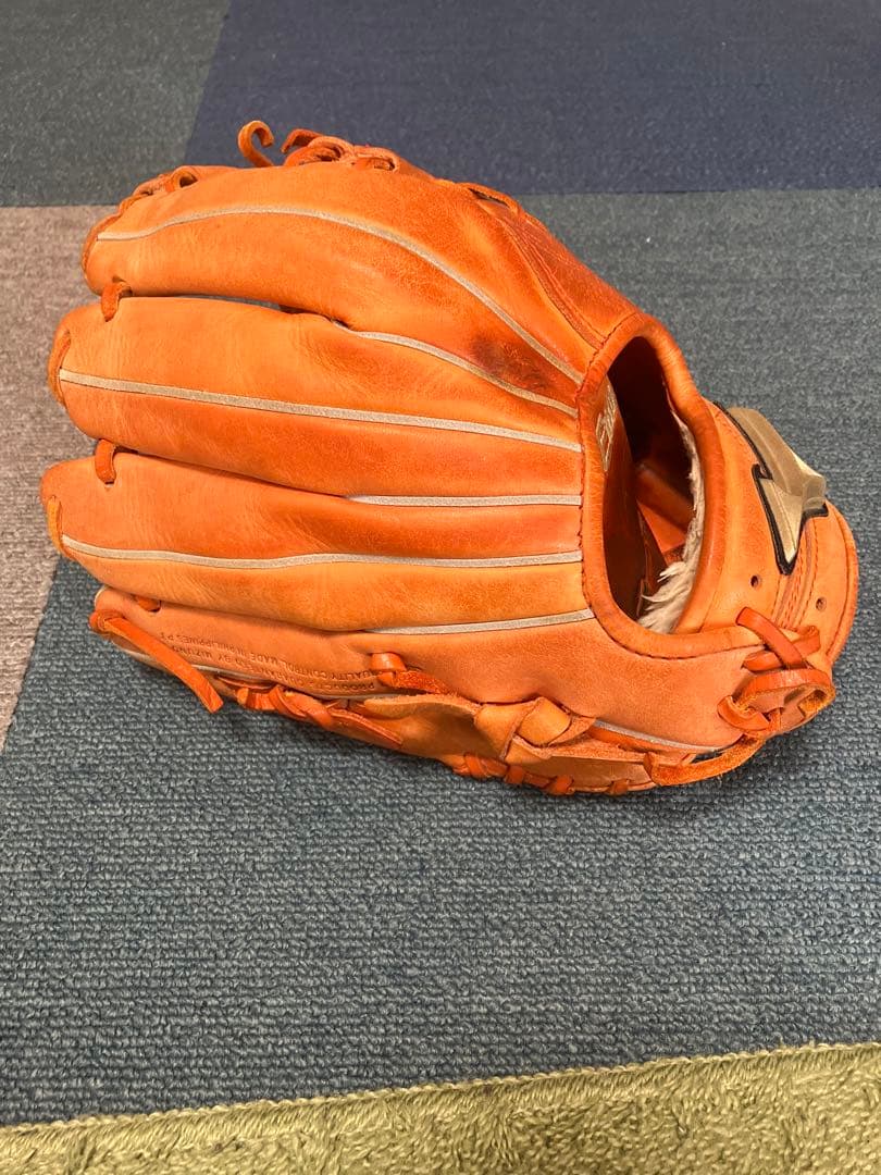 Mizuno Global Elite 軟式用グローブ オレンジ