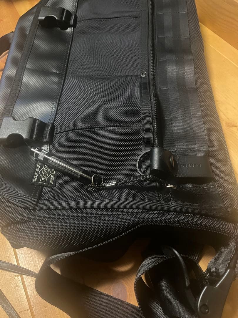 【美品】PORTER HEAT ポーターメッセンジャーバッグ 黒 吉田カバン