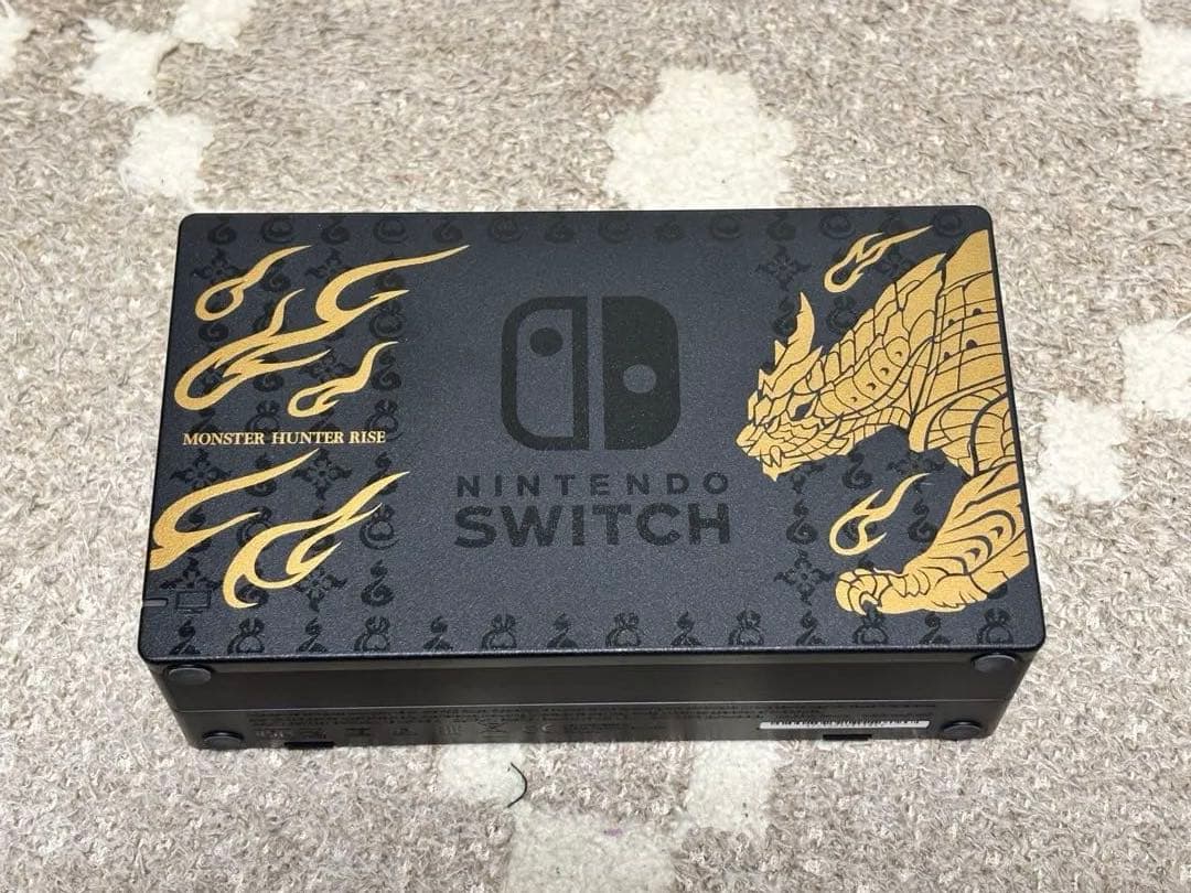 Nintendo Switch モンハン　スペシャルエディション　中古品