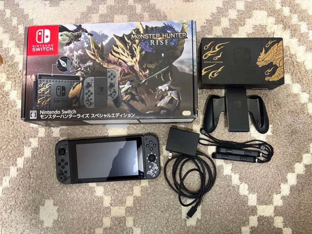 Nintendo Switch モンハン　スペシャルエディション　中古品