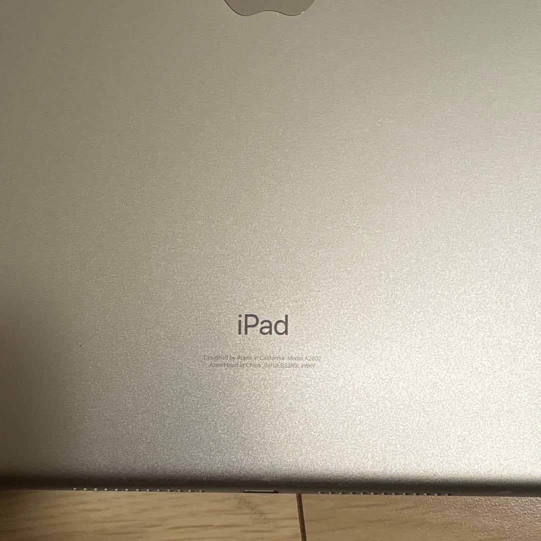 ipad 第9世代 64gb 本体 専用カバー付き