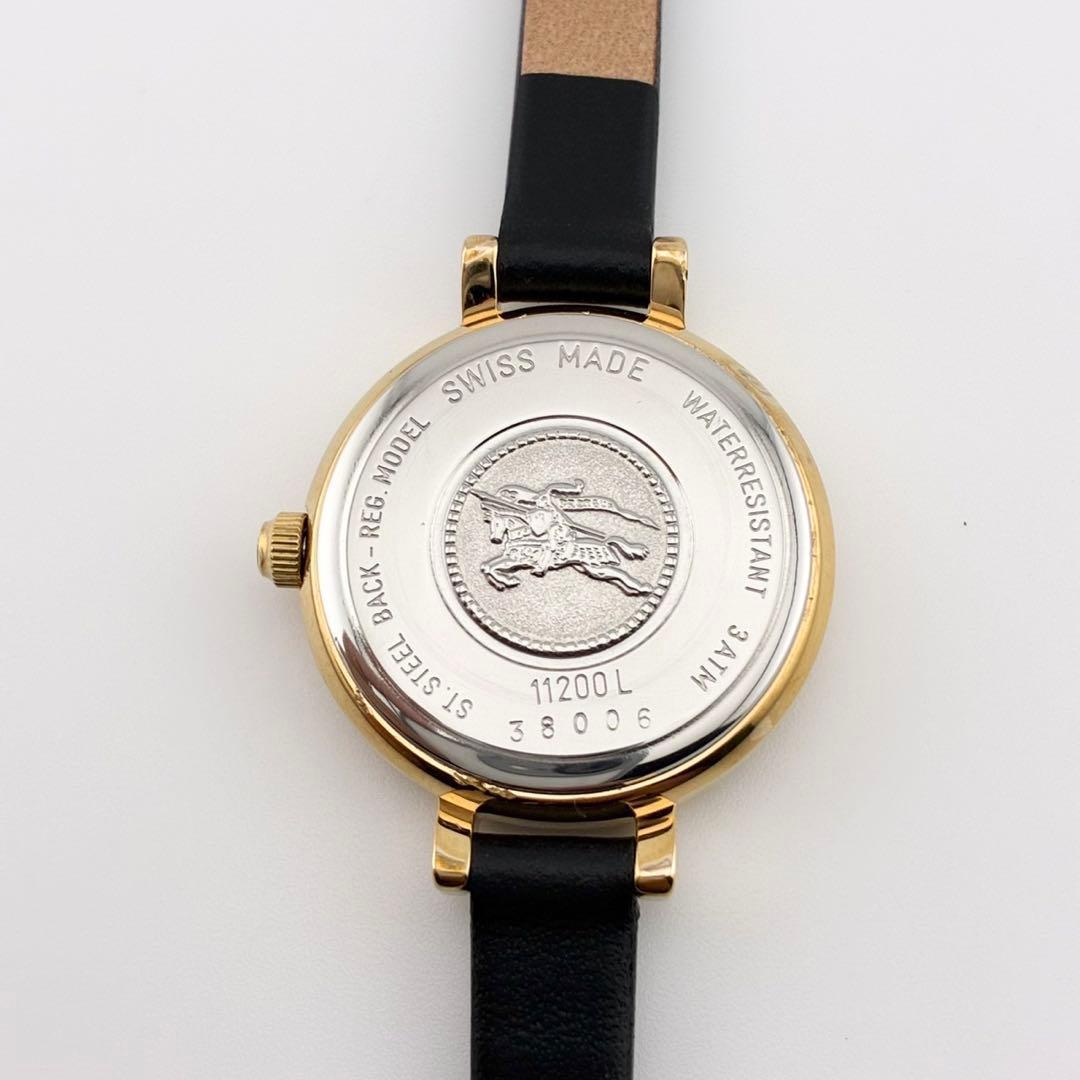 【電池交換済】BURBERRY　腕時計　チェック柄　ゴールド　新品ベルト