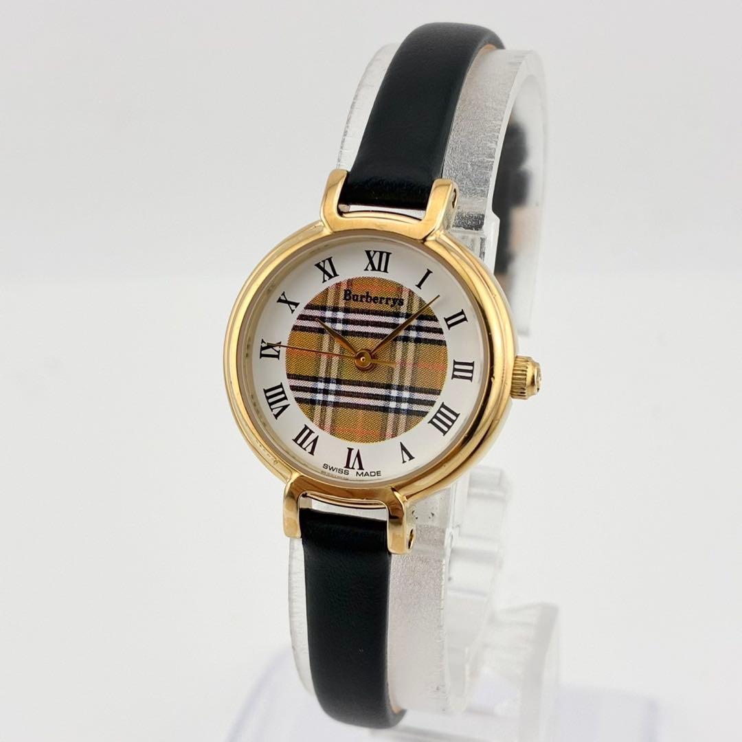 【電池交換済】BURBERRY　腕時計　チェック柄　ゴールド　新品ベルト