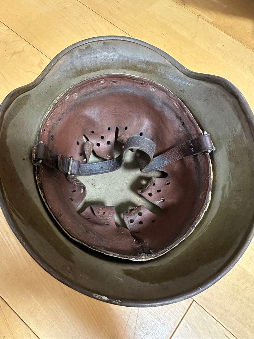 ドイツ軍 M42ヘルメット　第二次世界大戦　当時物