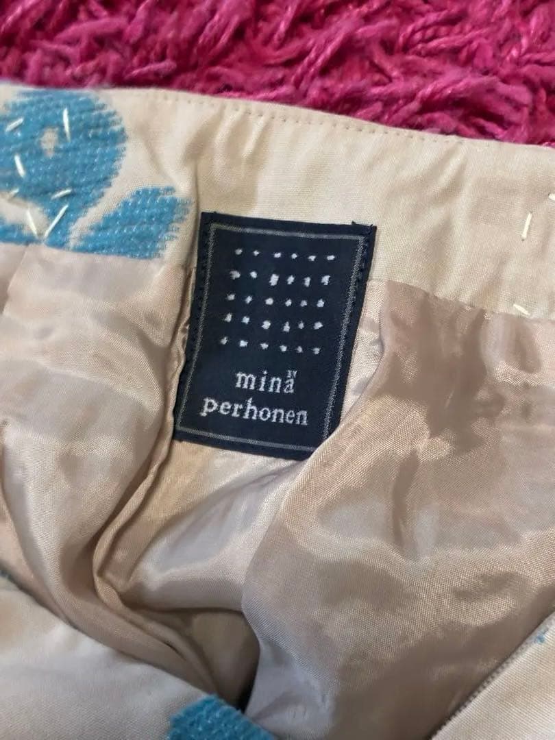 ミナペルホネン❗️フレアスカート アイボリー×青、刺繍‼️