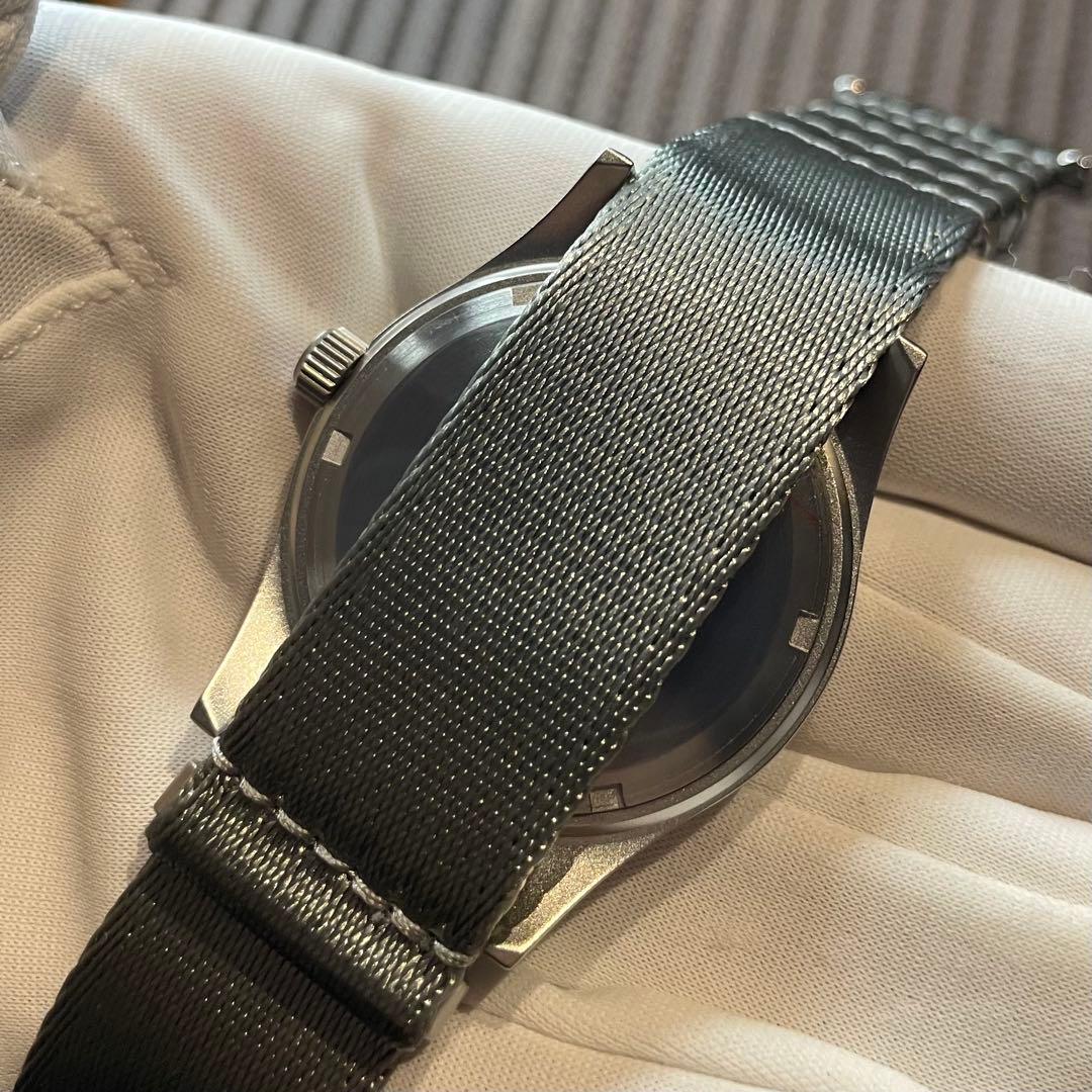 新品 ミリタリーウォッチ イギリス軍 ブロードアロー シチズン製ムーブ