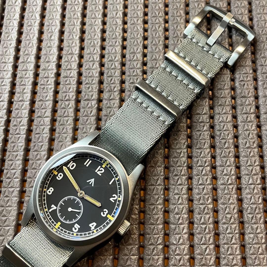 新品 ミリタリーウォッチ イギリス軍 ブロードアロー シチズン製ムーブ