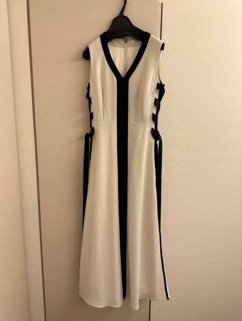 snidel サイドプリーツバイカラーワンピース S