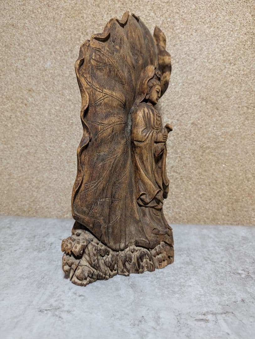 天然木 彫刻 観音像 流木造り レリーフ 木彫り 仏像 高さ36.5cm