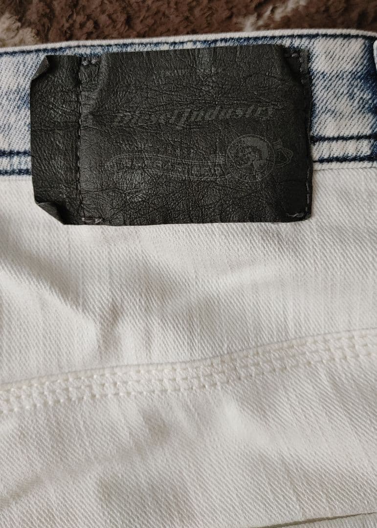 げんち‼️DIESEL ディーゼル ハーフ ストレッチ生地 デニム パンツ