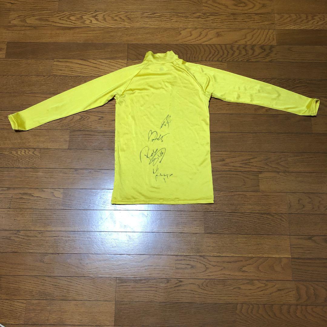 サッカーウェア　セレッソ大阪　サイン入り　インナーシャツ　清武弘嗣　山口蛍　など