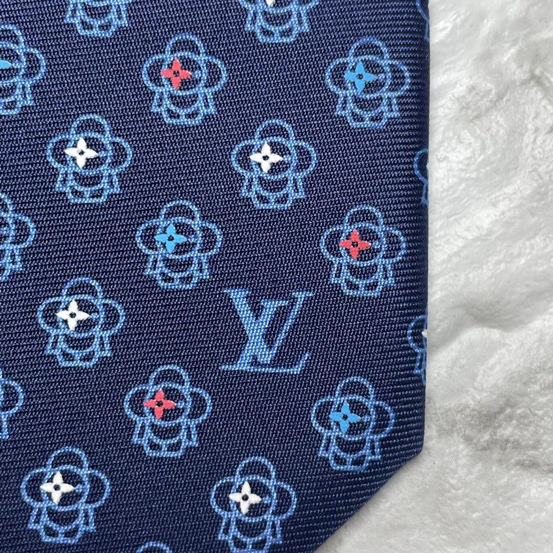 未使用　ルイヴィトン　LOUIS VUITTON ネクタイ　　ヴィヴィエンヌ