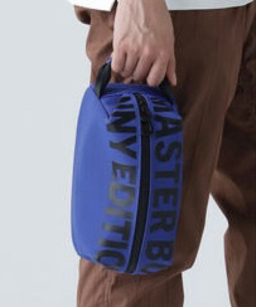 【新品未使用】マスターバニーエディション　ファスナーロゴ カートポーチ