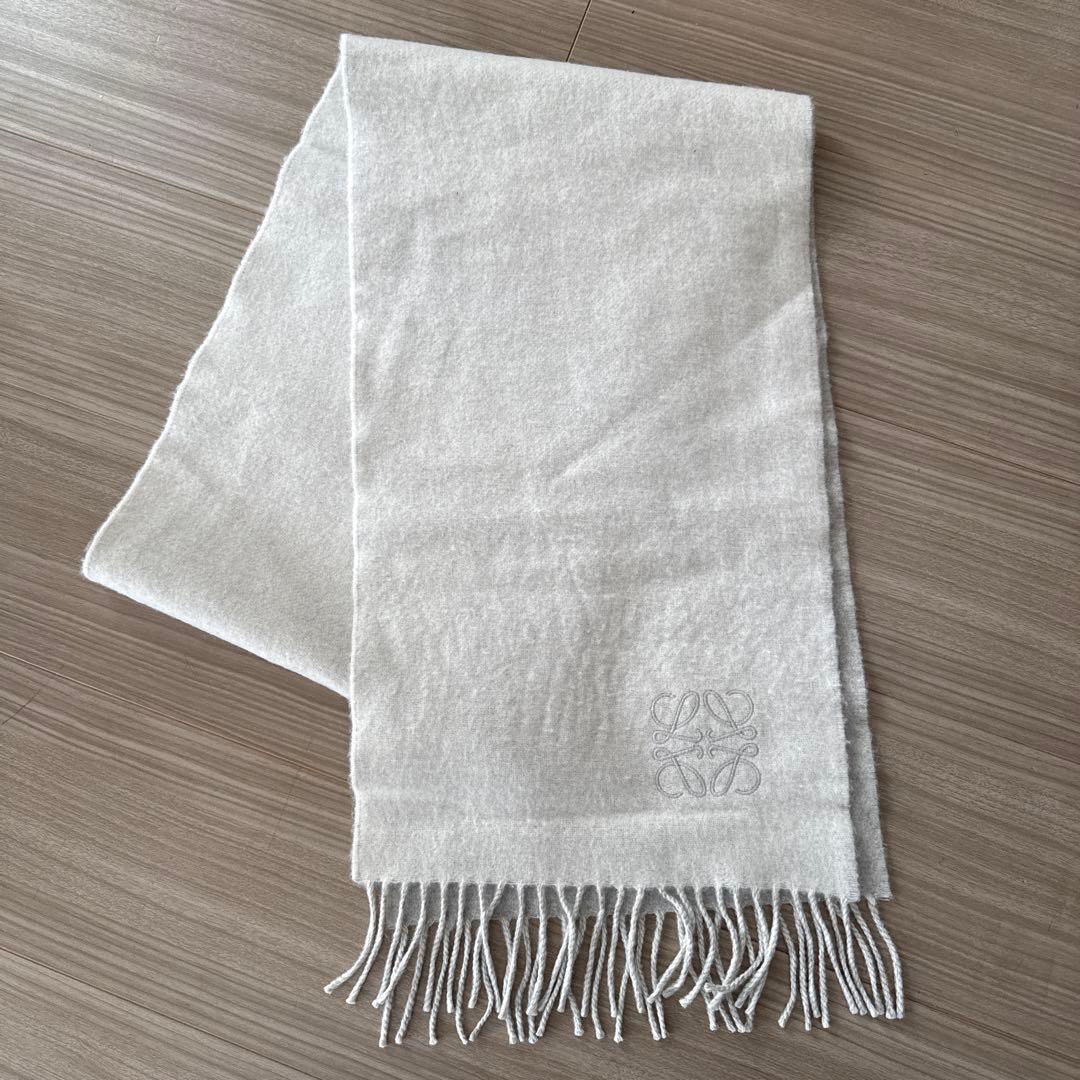 LOEWE ウールカシミヤマフラー 刺繍ロゴ付き