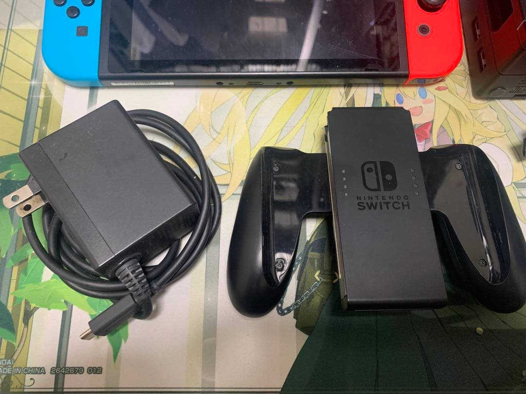 ニンテンドースイッチ　(初期型)