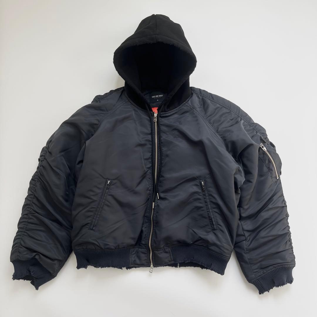 ジャケット・アウター EASY NO EASY Destroyed Shirring Hood MA1