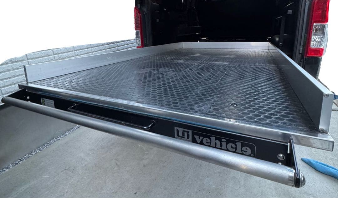 ハイエース スライドフロア＆ベッドキット ユーアイビークル　ヒョーグ　引取限定