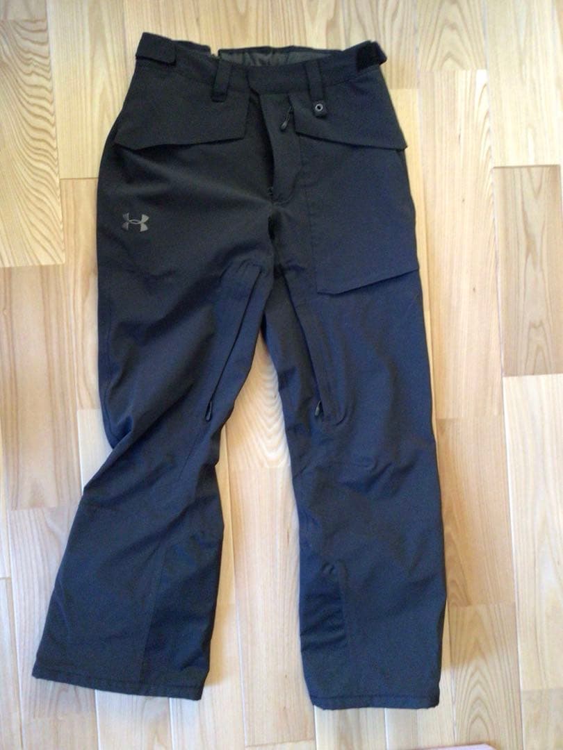 ⚠️アンダーアーマー　スノーパンツブラック　サイズMD新古品