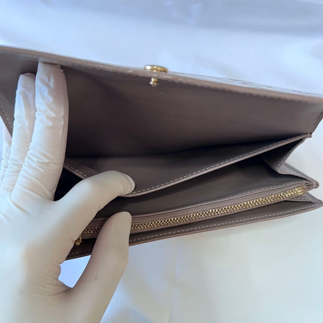 ルイヴィトン LOUISVUITTON 長財布 ポルトフォイユサラ ゴールド