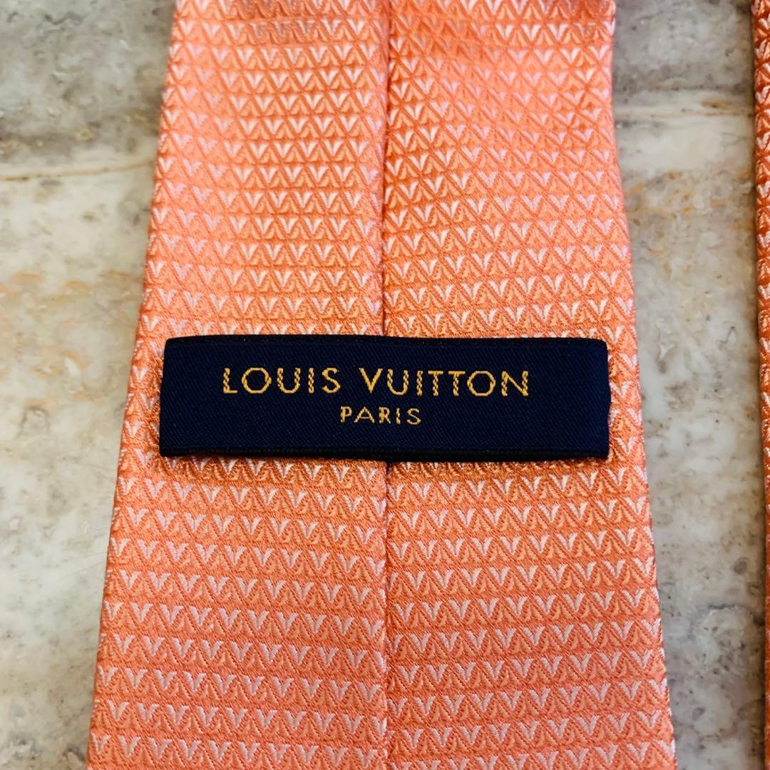 N9 新品未使用 現行品 ルイヴィトン V総柄 ロゴ刺繍 ネクタイ メンズ