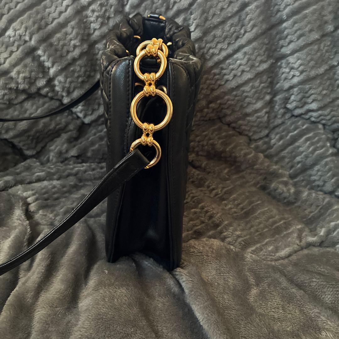 BALLYキルティングレザーショルダーバック