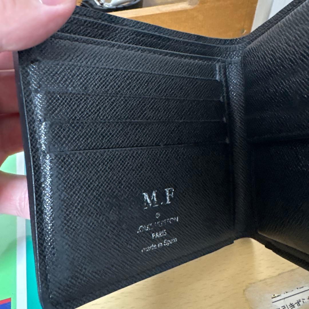 ルイヴィトン 2つ折り財布