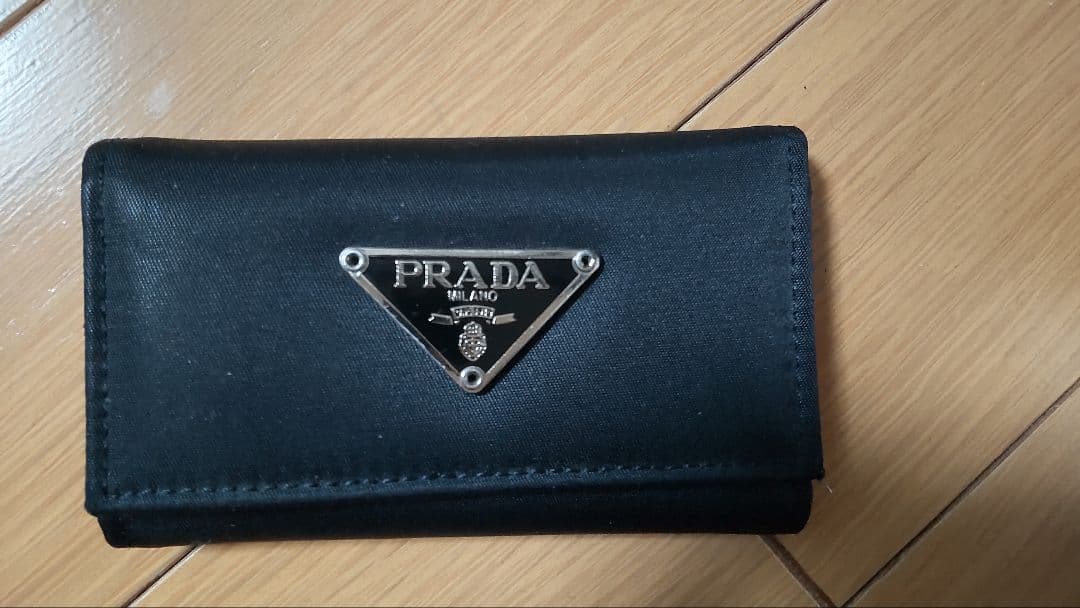 お値下げ中　PRADA キーケース