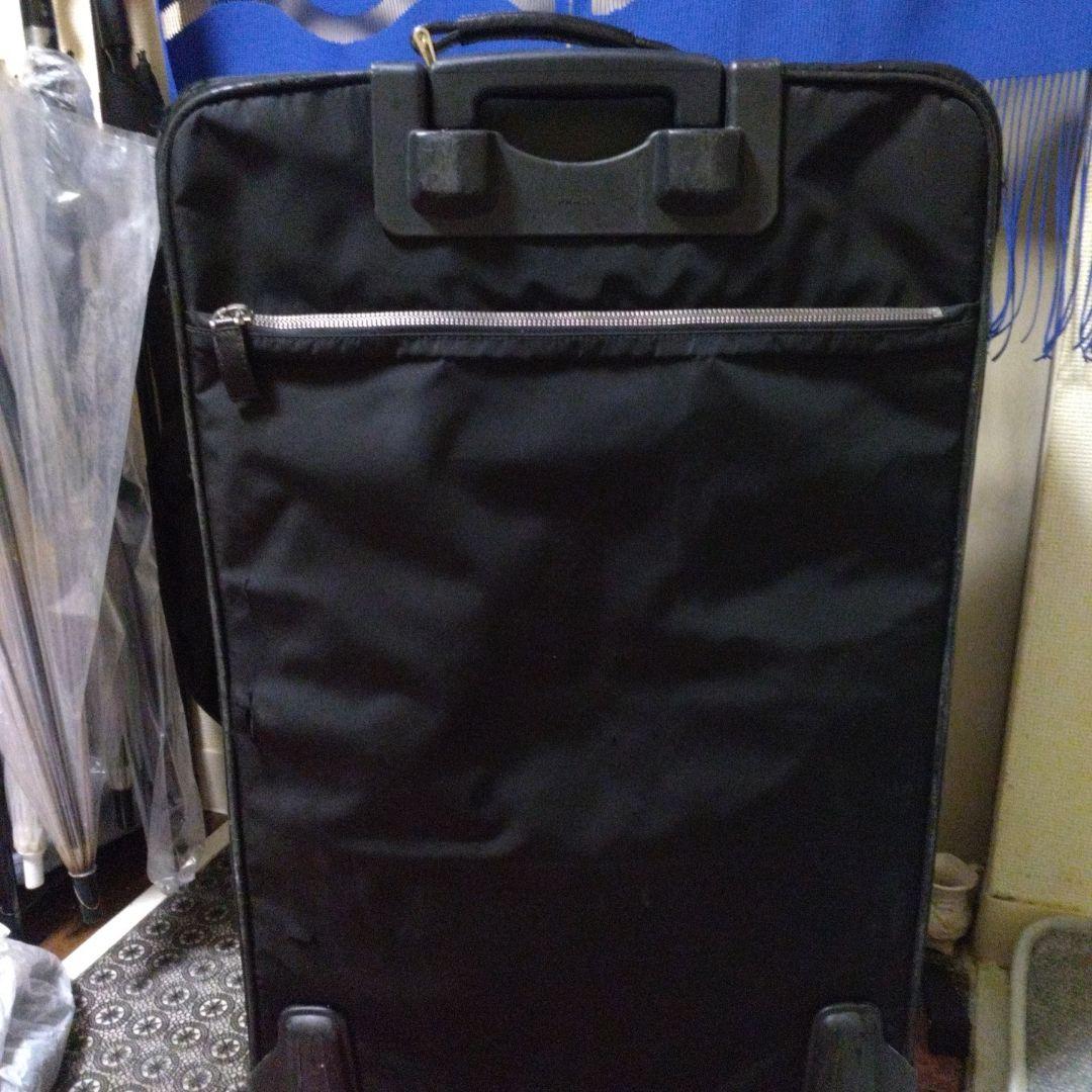 飛*ス様 PRADA ブラック キャリーケース