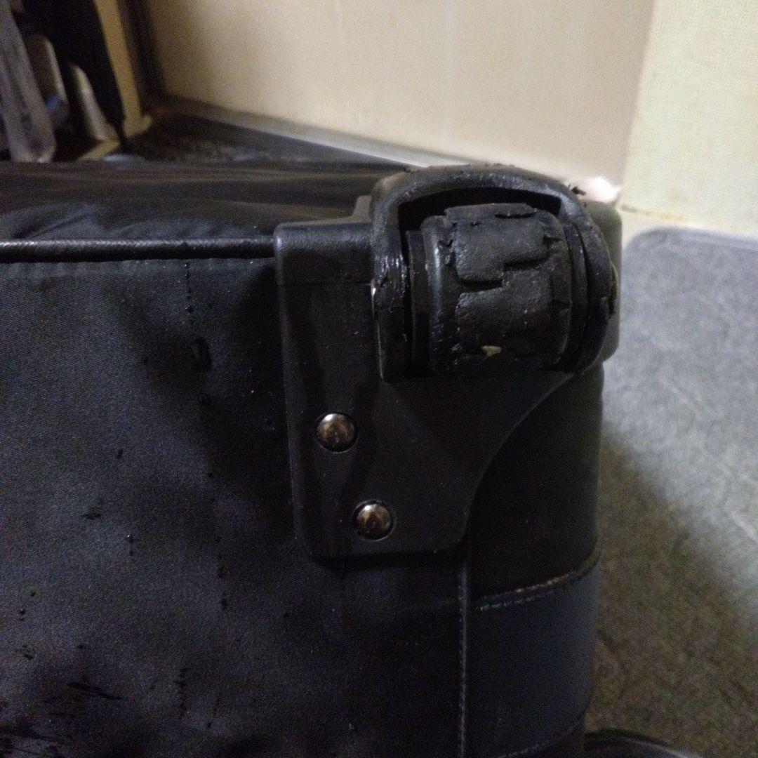 飛*ス様 PRADA ブラック キャリーケース