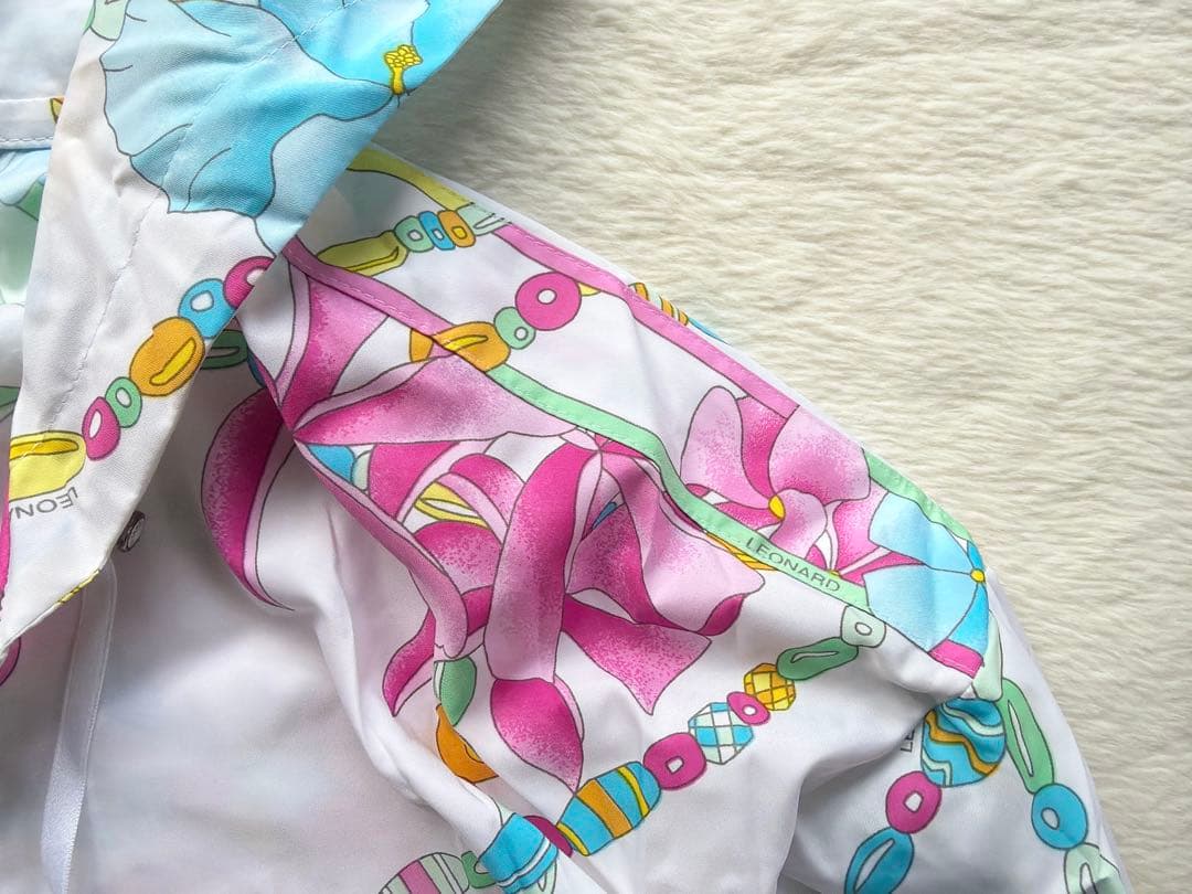 レオナール　LEONARDO ナイロン　パーカー　ジャケット