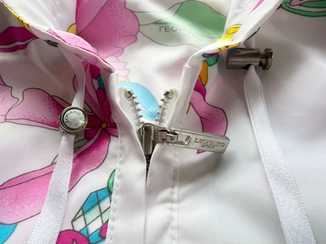 レオナール　LEONARDO ナイロン　パーカー　ジャケット