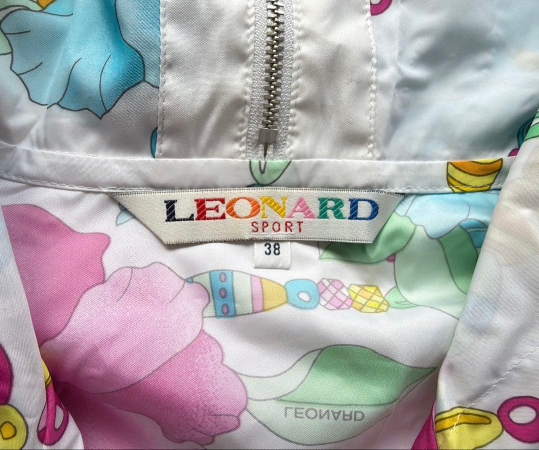 レオナール　LEONARDO ナイロン　パーカー　ジャケット