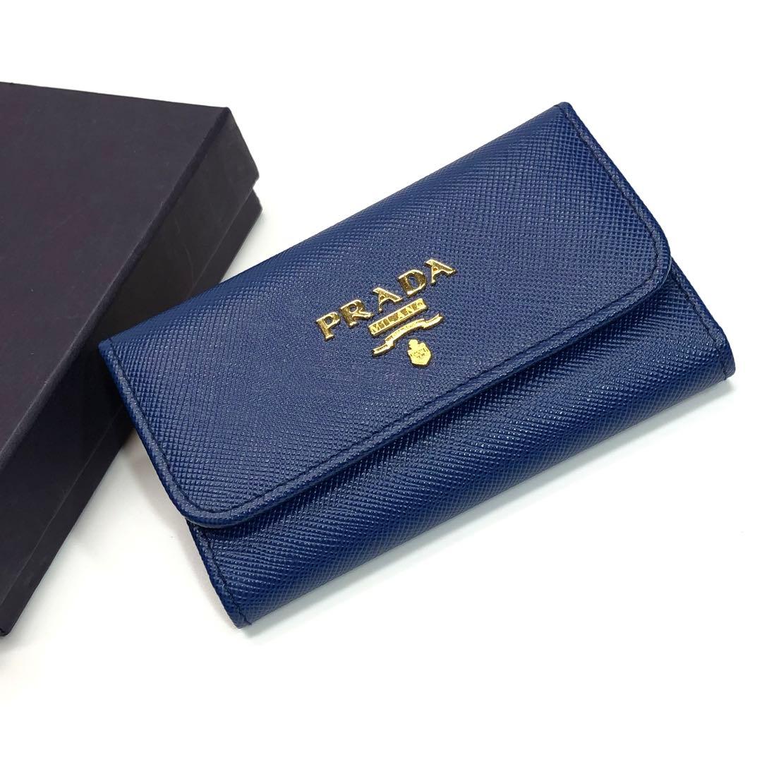 【saki様】未使用級✨箱付 プラダ サフィアーノレザー 6連キーケース ブルー