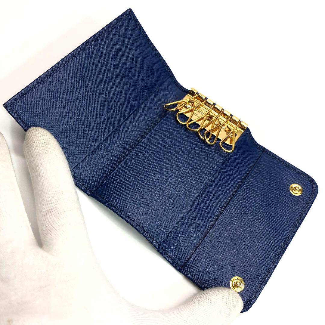 【saki様】未使用級✨箱付 プラダ サフィアーノレザー 6連キーケース ブルー