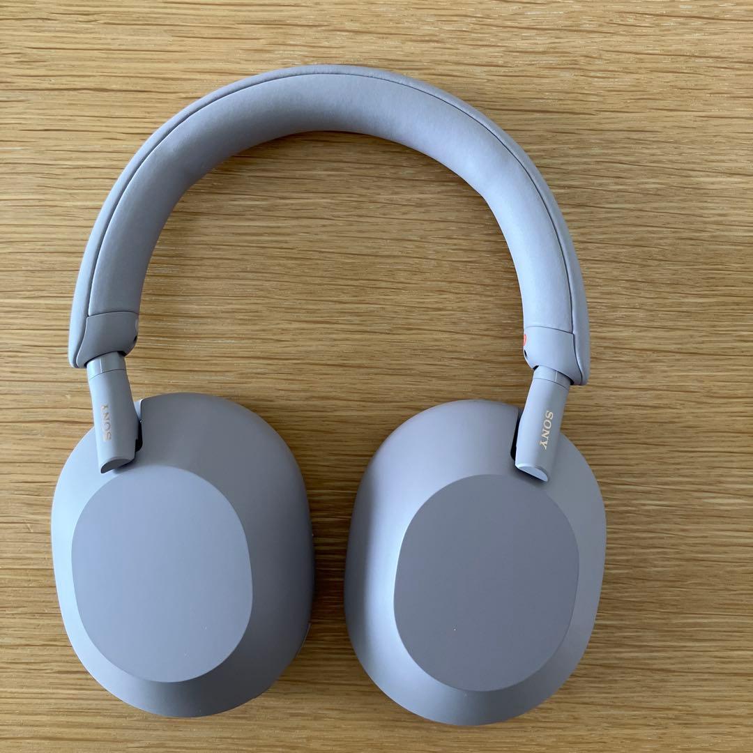 SONY　WH1000XM5 　　　　　　　　　　　　スモーキーピンク