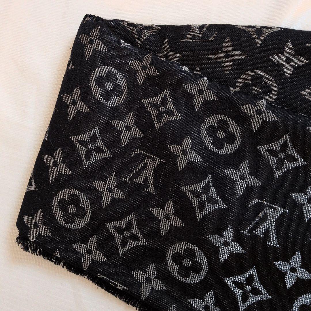 LOUIS VUITTON 大判ストール　ルイ・ヴィトン