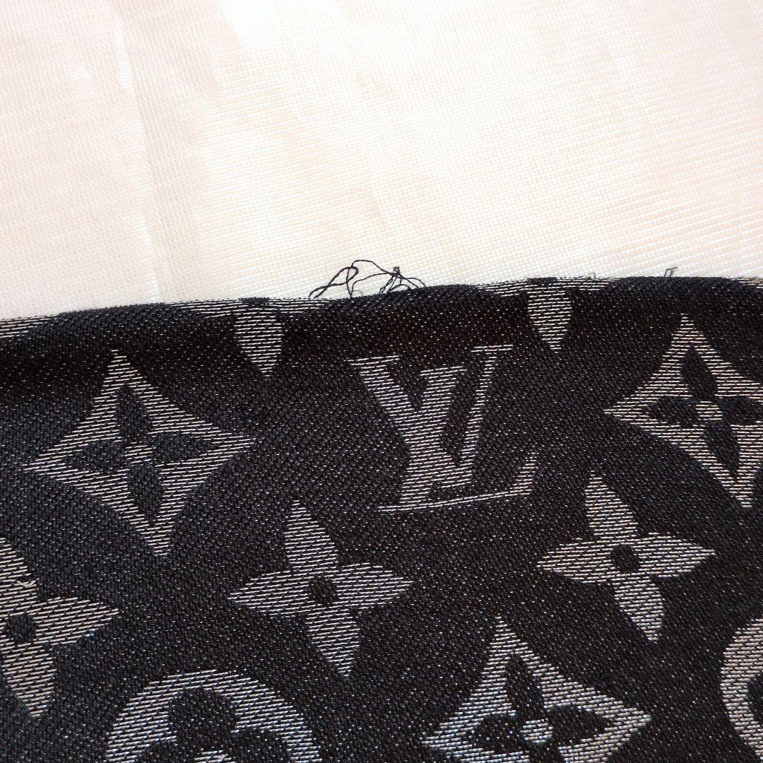 LOUIS VUITTON 大判ストール　ルイ・ヴィトン