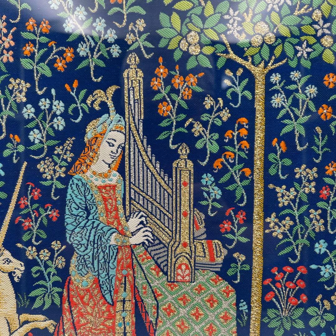 【三代　龍村平蔵　クリュニイの兎】龍村美術織物　壁掛額　共箱　旅館　客室　豪華