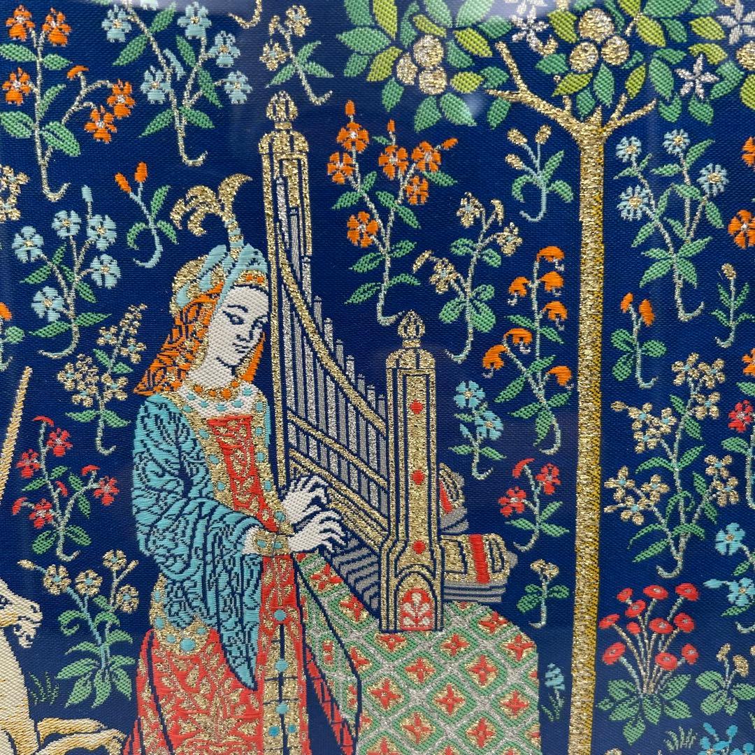 【三代　龍村平蔵　クリュニイの兎】龍村美術織物　壁掛額　共箱　旅館　客室　豪華