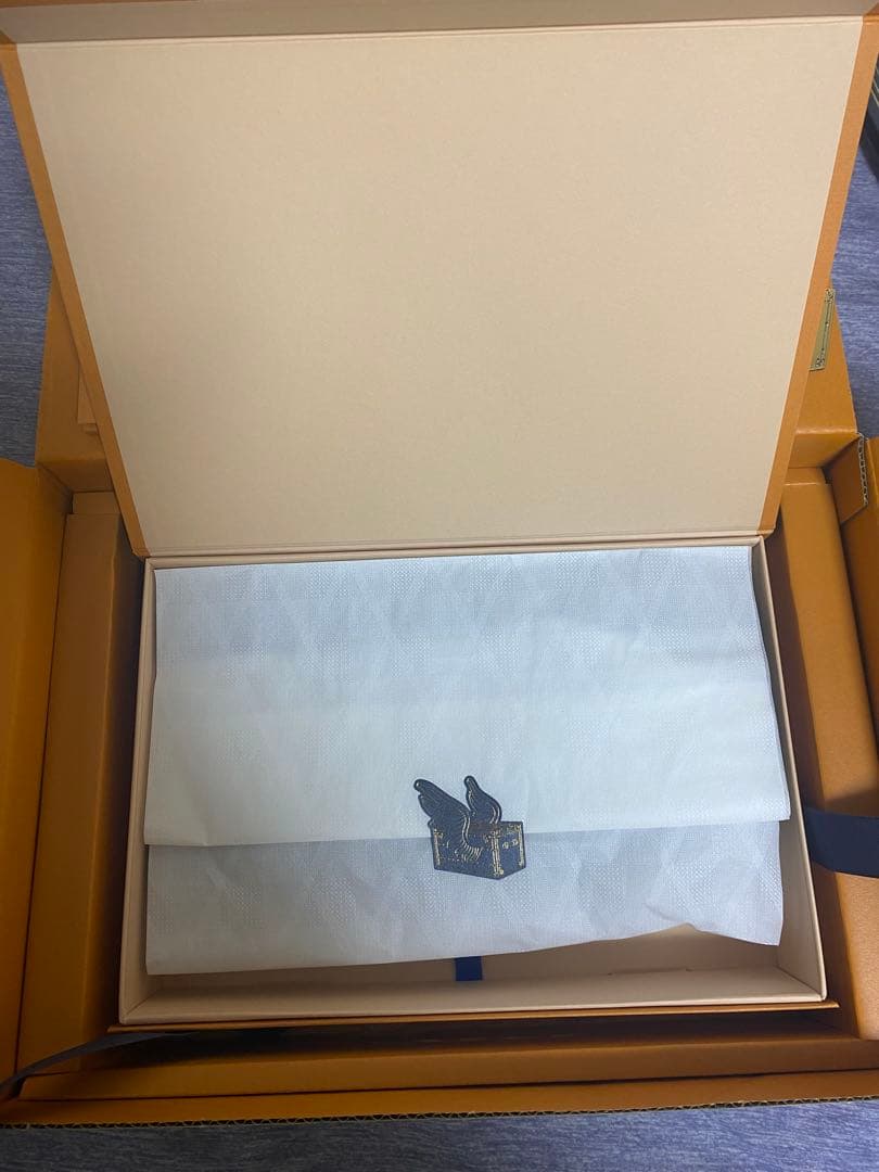 ルイヴィトン マフラー・オンリー LV・ミニ コンフィ　新品未使用　ノワール