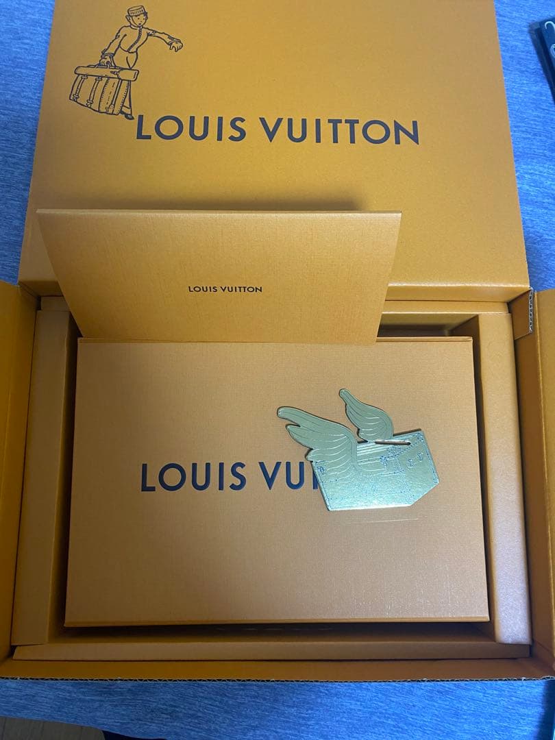 ルイヴィトン マフラー・オンリー LV・ミニ コンフィ　新品未使用　ノワール