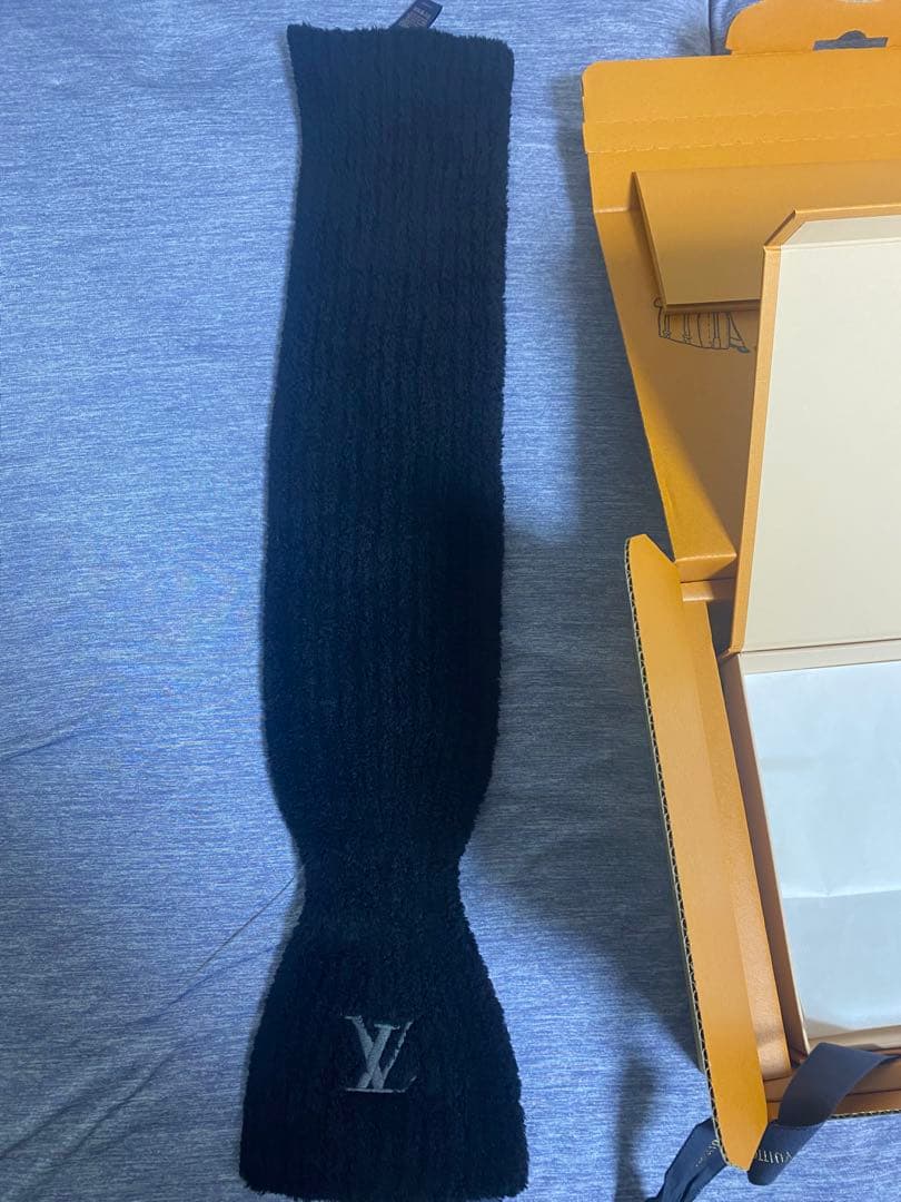 ルイヴィトン マフラー・オンリー LV・ミニ コンフィ　新品未使用　ノワール