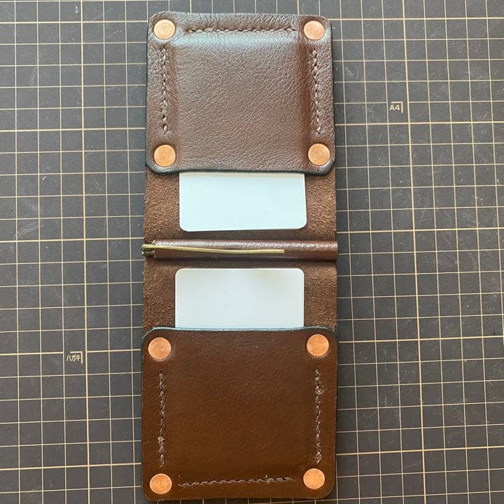 牛革　レザー　財布　マネークリップ　ヴィンテージ　二つ折　レトロ