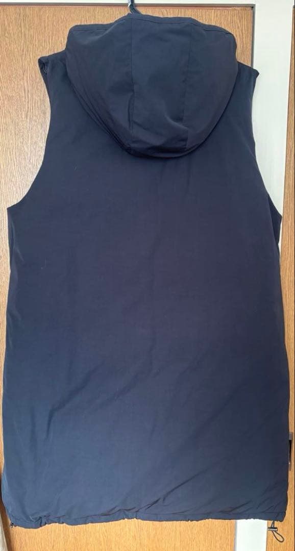 【クリーニング済】カレンソロジー ロングダウンベスト　ブラック