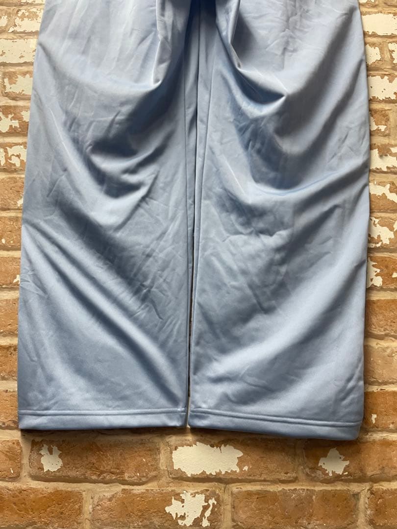 adidas Originals トラックパンツ　ジャージ　刺繍　水色　ワイド