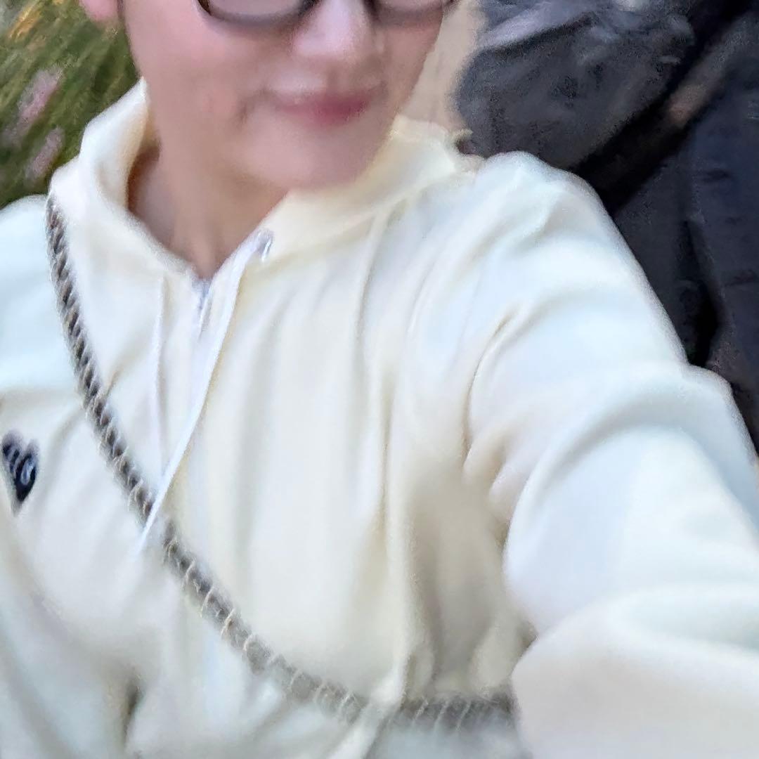 あ　コムデギャルソン パーカー