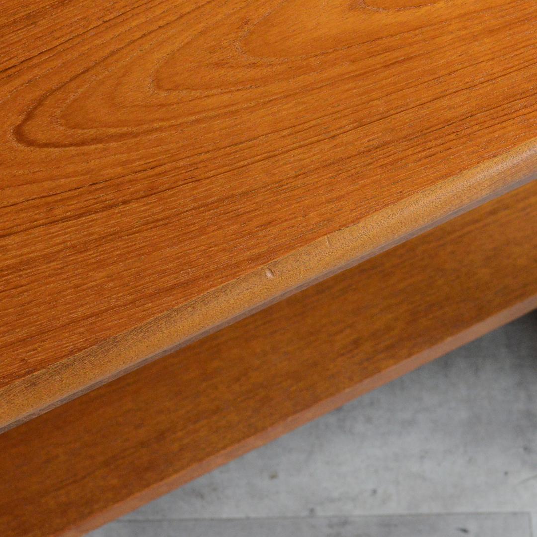 イギリスヴィンテージ ミッドセンチュリー チーク ローテーブル コーヒーテーブル