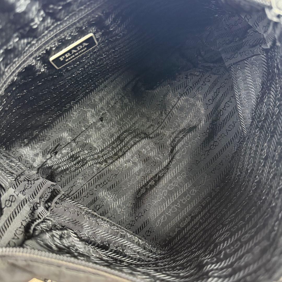 PRADA プラダ カメラバッグ 斜めがけ 三角ロゴ ナイロン ブラック 白タグ