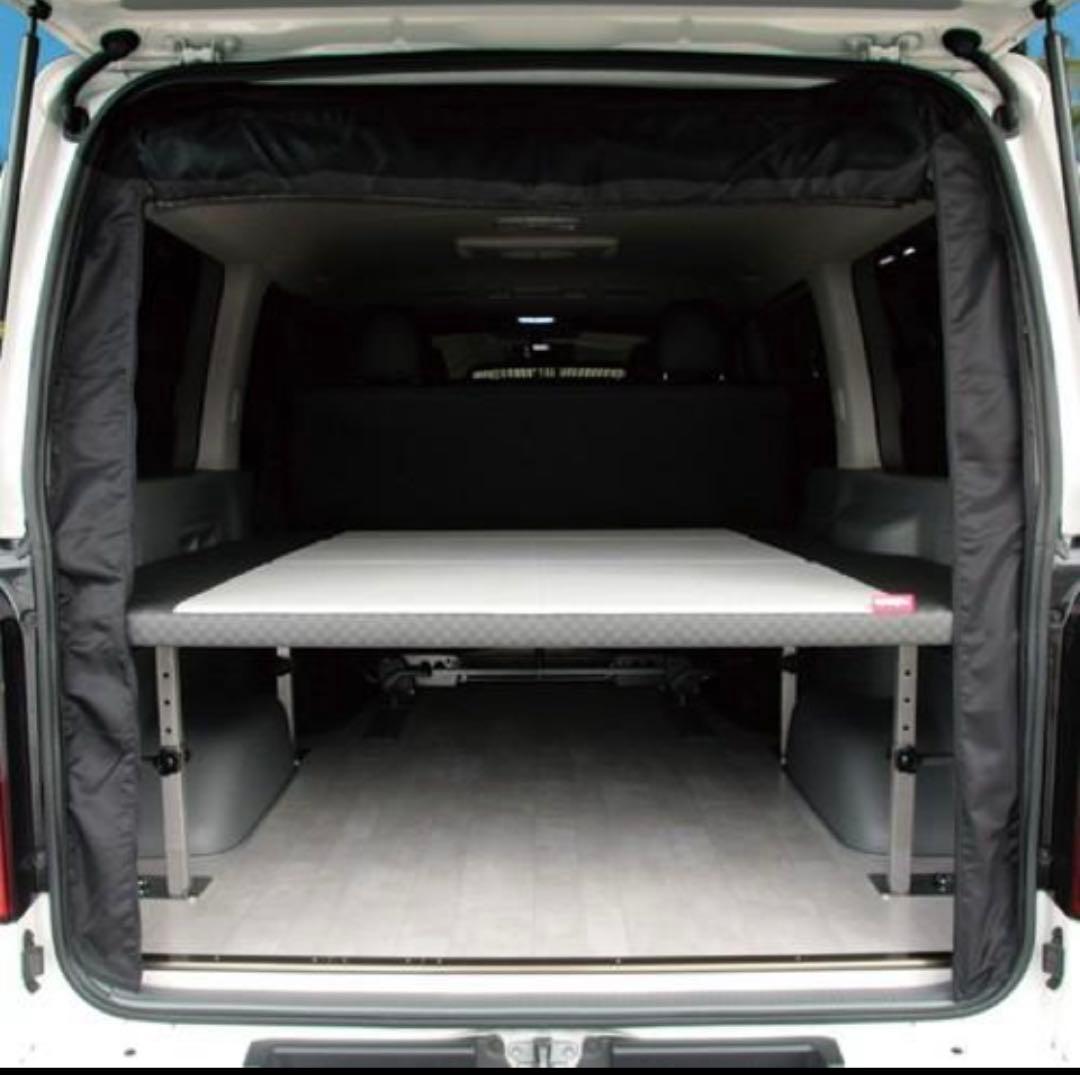 ハイエース　防虫ネット　ユーアイビークル　新品　サンシェード　テールランプ　10